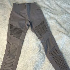 ALO Yoga High Waisted Full Length Leggings (small)